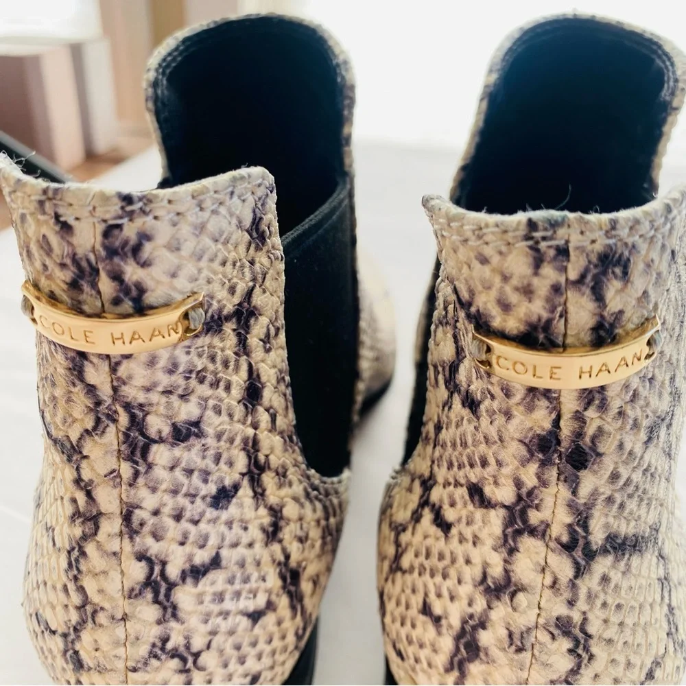 Cole Haan Hara Genuine‎ Leather Snake Skin Print Ankle Stretch Bootie Size 8.5